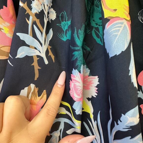 Tibi Gothic Edwardian Floral Print Long Sleeve Cropped Trapeze Blouse - Picture 8 of 9